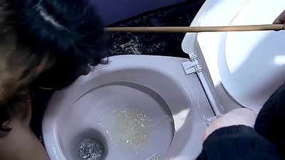 میری خوبصورت نجی جنسی غلام میلانیا میمفس۔ وہ میری پسندیدہ غلام ہے، وہ معصوم، جوان، مقعد جنسی، کردار ادا کرنے میں لگتی ہے، اور میں جب چاہوں اسے استعمال کر سکتا ہوں۔ حصہ 1.